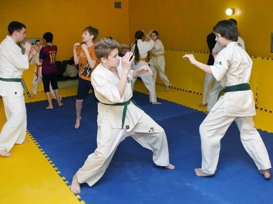 Преподаватель волгоградского центра «Виктория»: «Тренировки с воспитанниками продолжаются в обычном режиме»дзержинский молодежь подростки "молодежно-подростковый центр" виктория киокусинкай карате