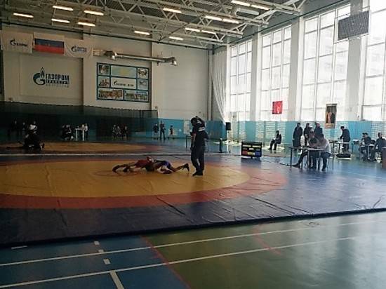 В Волгограде идет турнир по греко-римской борьбе в честь тренеров города-героя