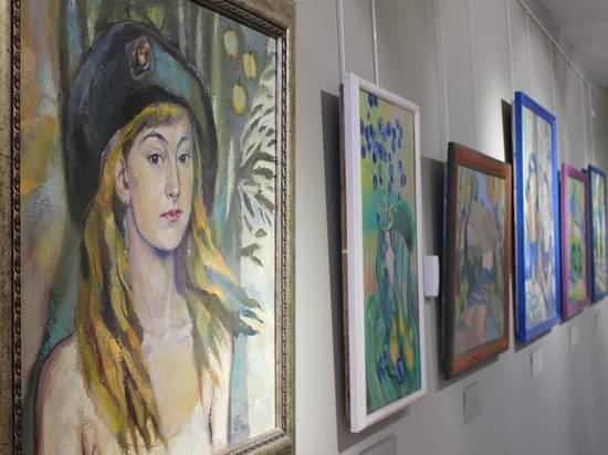 Художник Ирина Тур устроит экскурсии по своей выставке в Волгограде
