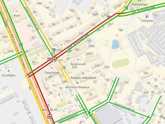 Два ДТП застопорили движение на западе Волгограда