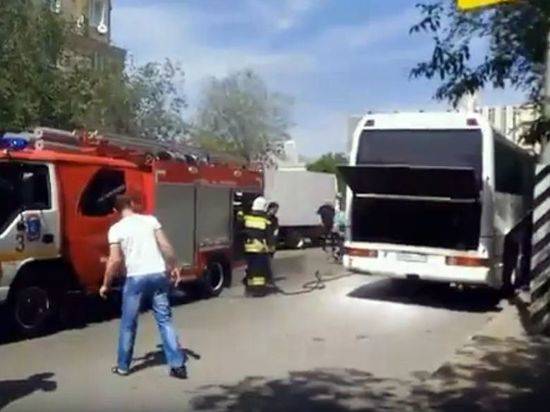 У волгоградского ж/д вокзала горел рейсовый междугородний автобус