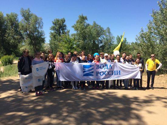 В Волго-Ахтубинской пойме прошла акция «Не хочу жить на свалке!»