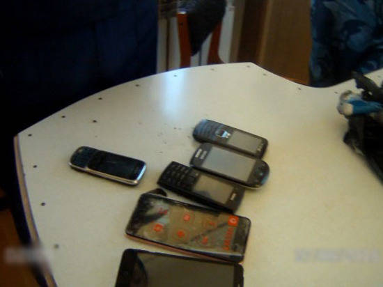 Телефоны и SIM-карты в колонию Камышина хотели передать в термосе