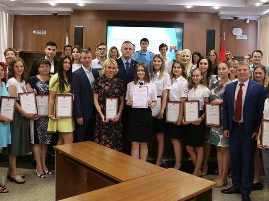 В Волгограде наградили 50 студентов-волонтеров и преподавателей