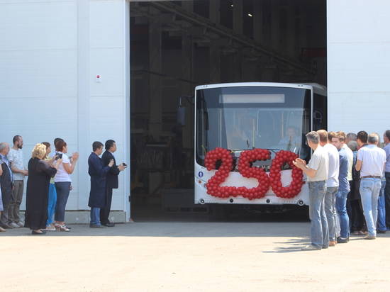 «Волгабас» выпустил юбилейный автобус на шасси от китайского автогиганта