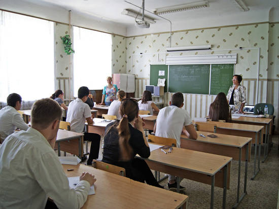 В Волгограде и области ЕГЭ сдали почти 11 тысяч выпускников