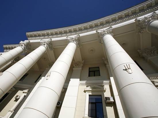 Последнее летнее заседание проводят депутаты Волгоградской облдумы