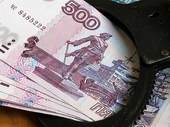 Волгоградка пыталась подкупить судебного пристава 12 тысячами рублей