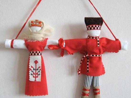6 июля в музее Волгограда научат делать куклу-оберег Неразлучники