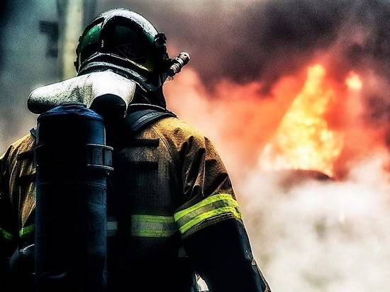 В Волгограде и области сотрудники МЧС за сутки потушили 10 пожаров