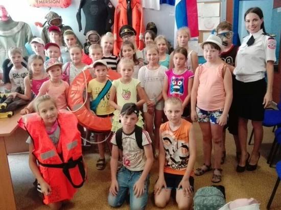 Волгоградских школьников научили оказывать первую помощь пострадавшим на воде