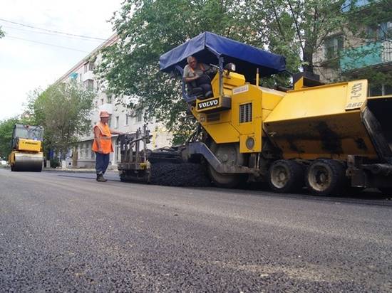 Вперед графика: в Волгограде обновили 36 дорог из 56 запланированных на 2018 год