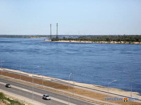 Уровень воды в Волгоградском водохранилище упал на полметра ниже нормы