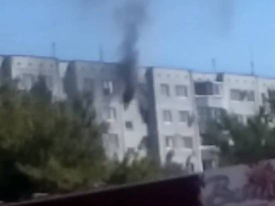 В Советском районе Волгограда загорелась девятиэтажка
