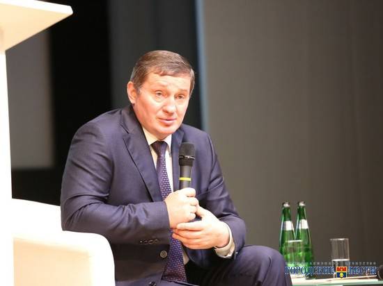 Андрей Бочаров обсудил с активом «Единой России» решение новых задач