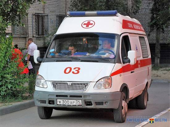 В Волжском 2-летний малыш выпал из окна на пятом этаже