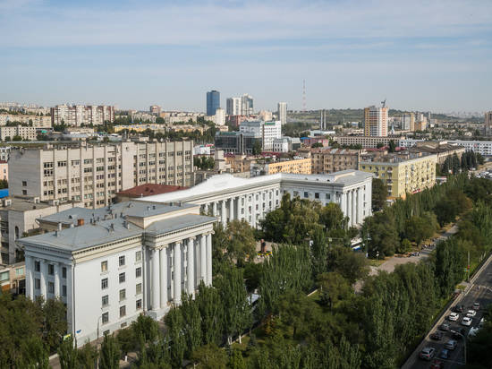 Волгоградские студенты из многодетных семей получили пособия на 2,5 млн рублей