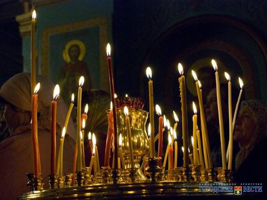 В волгоградских храмах 40 дней будут молиться о погибших в Сирии военных