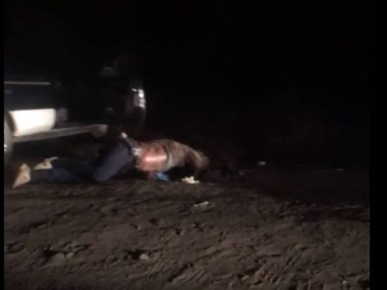 В Кировском районе Волгограда в припаркованной у обочины иномарке нашли труп