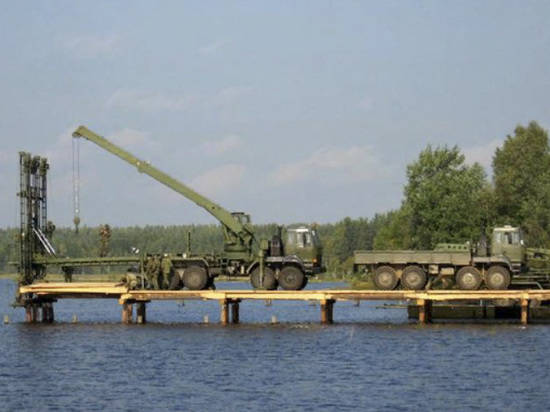 Под Волгоградом военные железнодорожники ЮВО соорудили деревянный мост за три часа
