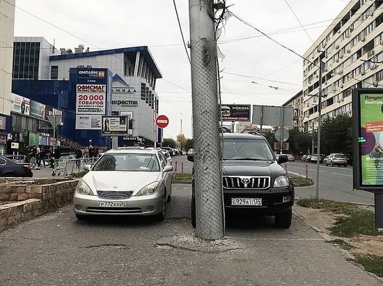 Волгограцев возмутила хамская парковка в центре города