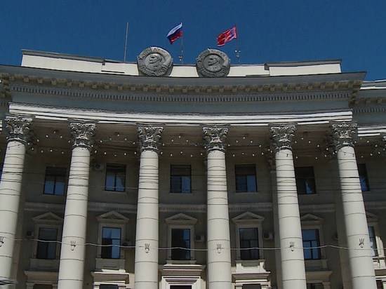 Волгоградские депутаты единогласно поддержали поправки Андрея Бочарова в Социальный кодекс