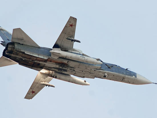 Под Волгоградом экипажи Су-24М уничтожили военную технику врага