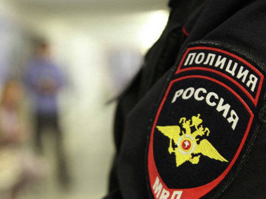 В Волгограде полицейские провели строевой смотр в канун своего праздника