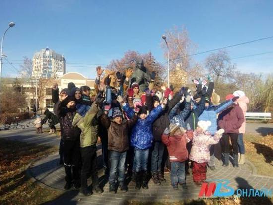 В Волгограде сторонники традиционных ценностей провели акцию "Сохрани мне жизнь, мама!"
