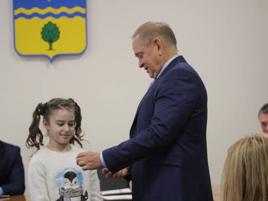 10-летняя жительница Волжского попала в Книгу рекордов России