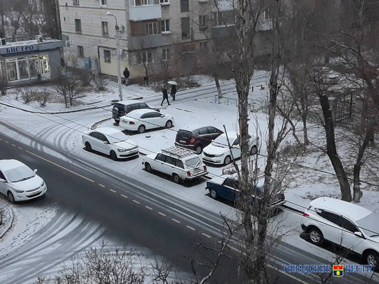 В Волгограде 27 ноября выпал первый снег