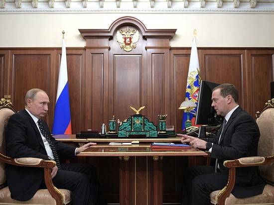 Путин и Медведев обсудили реализацию нацпроектов в России на основе цифровых технологий