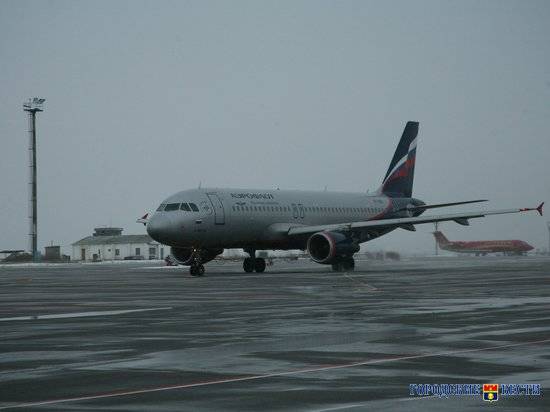 Закрытый из-за непогоды аэропорт в Волгограде возобновил работу