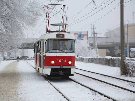 На маршрут № 11 в Волгограде выйдет новогодний трамвай с Дедом Морозом