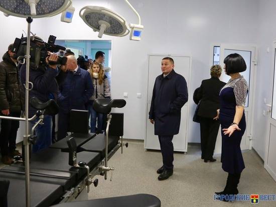 В первый день Нового года Андрей Бочаров отправился с инспекцией в больницу №7