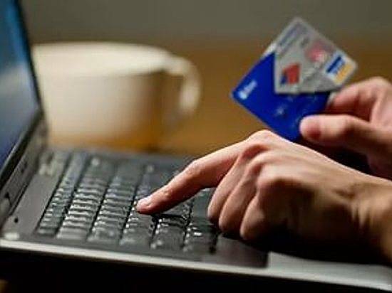 Волгоградец радостно отдал аферисту 15 тысяч рублей