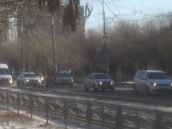 На юге Волгограда Subaru сбила пешехода: мужчина госпитализирован