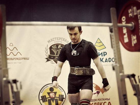 Волгоградец Алексеев участвует в чемпионате России по силовому троеборью