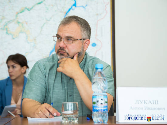 Антон Лукаш: «Губернатор предложил правильный формат отчета депутатов ГД перед волгоградцами»