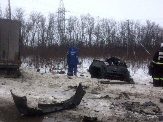 5 человек погибли в ДТП с фурой в Волгоградской области