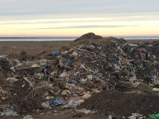 В Среднеахтубинском районе со старых свалок вывезли почти 300 тысяч кубов отходов