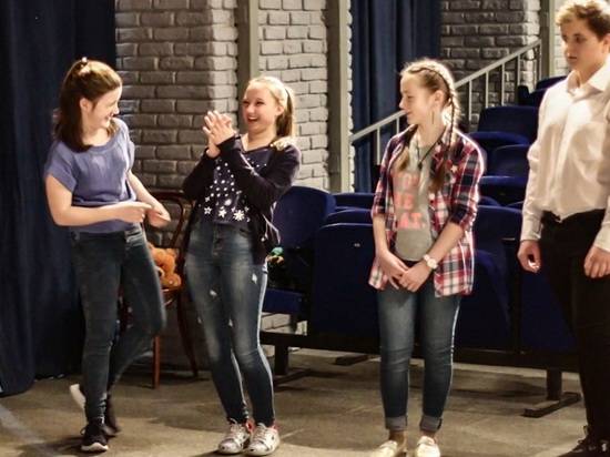В Год театра 21 подросток сделает «Шаг на сцену» в Волгограде