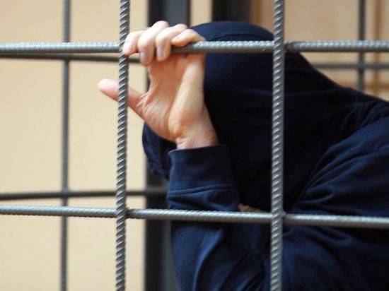 В Волгограде алиментщика арестовали, описав его имущество