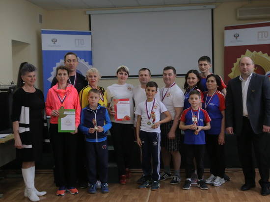 Камышане победили в региональном фестивале ГТО среди семейных команд