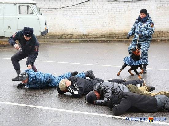 Волгоградские следователи поймали самарца за сбыт наркотиков в Сургуте