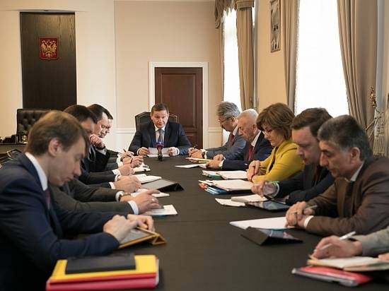 Глава региона Андрей Бочаров поставил задачу усилить комплексные меры безопасности