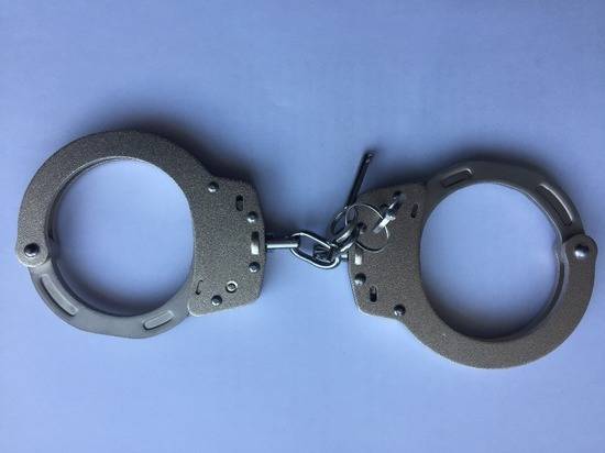 Волгоградец украл из магазина палку колбасы, хлеб, помидоры и съел