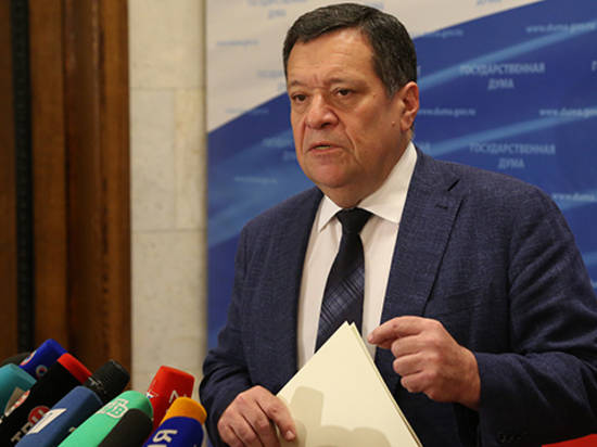 Госдума приняла во втором чтении поправки «Единой России», разрешающие продажу театральных билетов без кассовых аппаратов