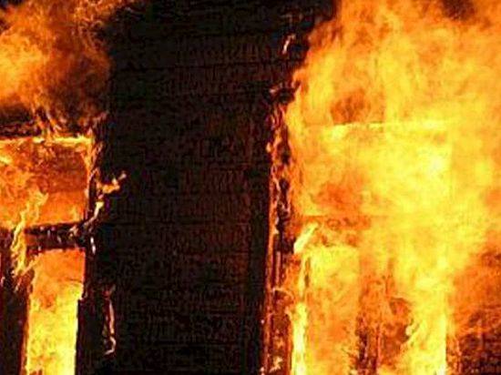 Под Волгоградом вчера утром сгорели две дачи