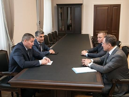 Андрей Бочаров обсудил с  Валерием Бондаренко ход реализации инвестиционных проектов